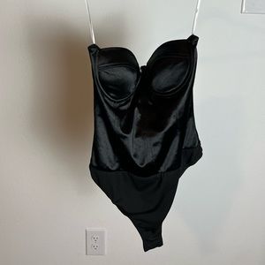 Lulu’s black strapless bodysuit
